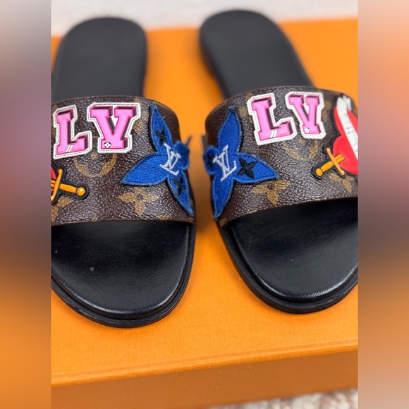 Louis Vuitton Brown Canvas Love Logo Slide Flats Size 37 - Picture 4 of 12